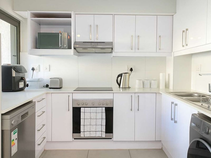 1 Bed / 1 Bath Airbnb - Photo 4