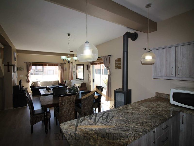 3 Bedroom with 4 bachelor Flats for Sale - Long Beach (Ext 1) - Photo 6