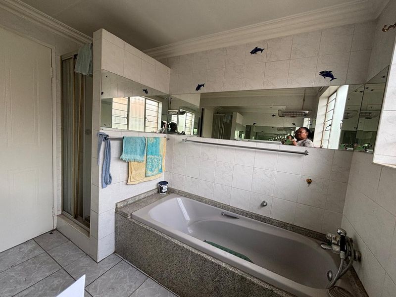 2 Bedroom 1 Bathroom Townhouse For sale in Mayfield Park - Photo 8