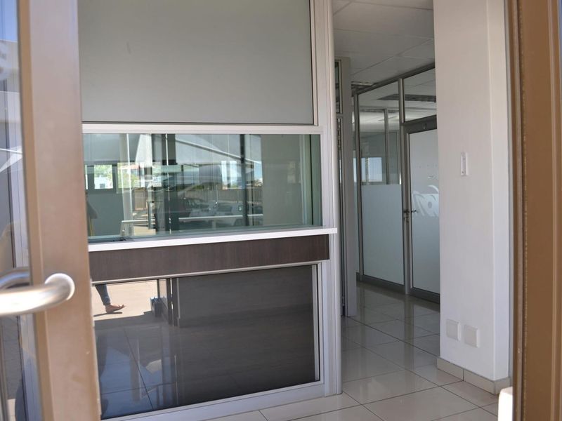 Prime commercial office for sale in Windhoek - Photo 2