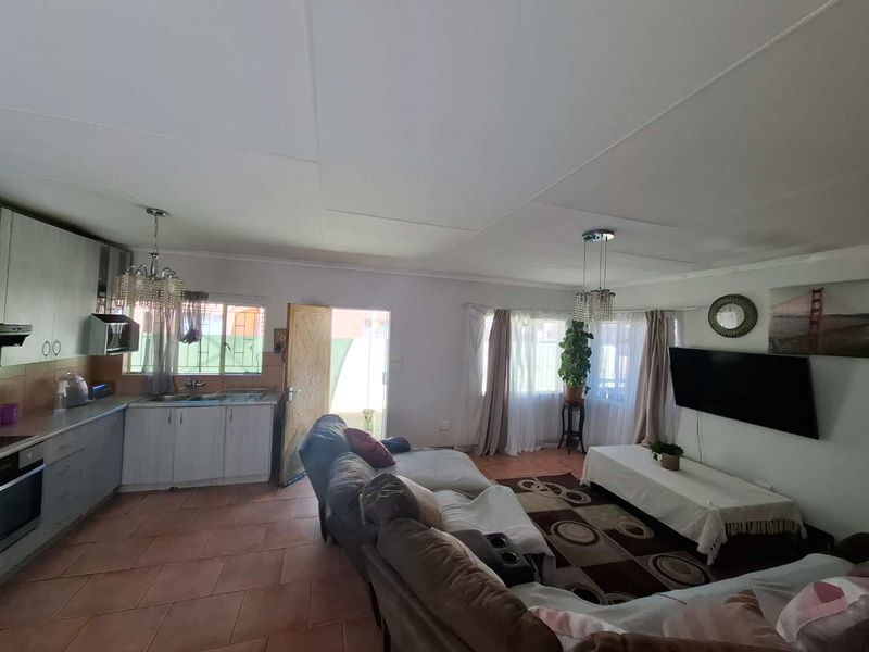 Incredible Value in Cimbebacia! - Photo 7