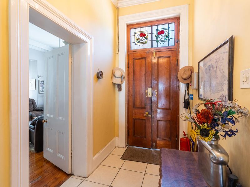 Heritage home in walking distance from Rondebosch’s finest schools! - Photo 5