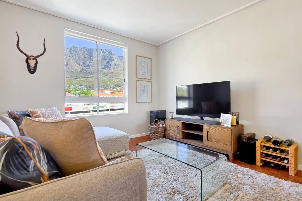 Newly Renovated One Bedroom Apartment With Mountain Views - Photo 5