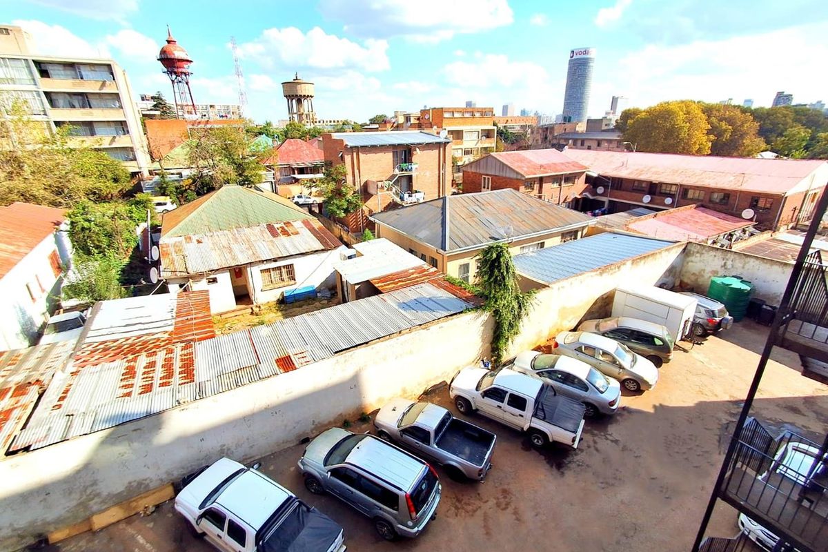 Best investments for first time home owners and investors! - Photo 5