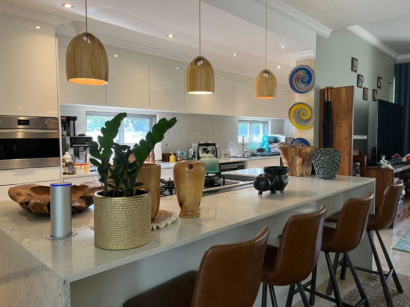 Beautifully apartment in Zimbali Plantation offers a fantastic opportunity for anyone looking for a stylish, low-maintenance home in a prime location - Photo 7