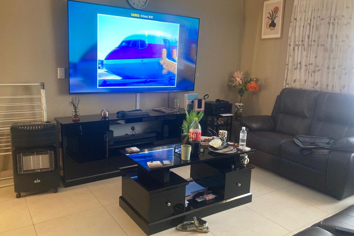 Specious 2 bedroom apartment for sale at Jabulani - Photo 3