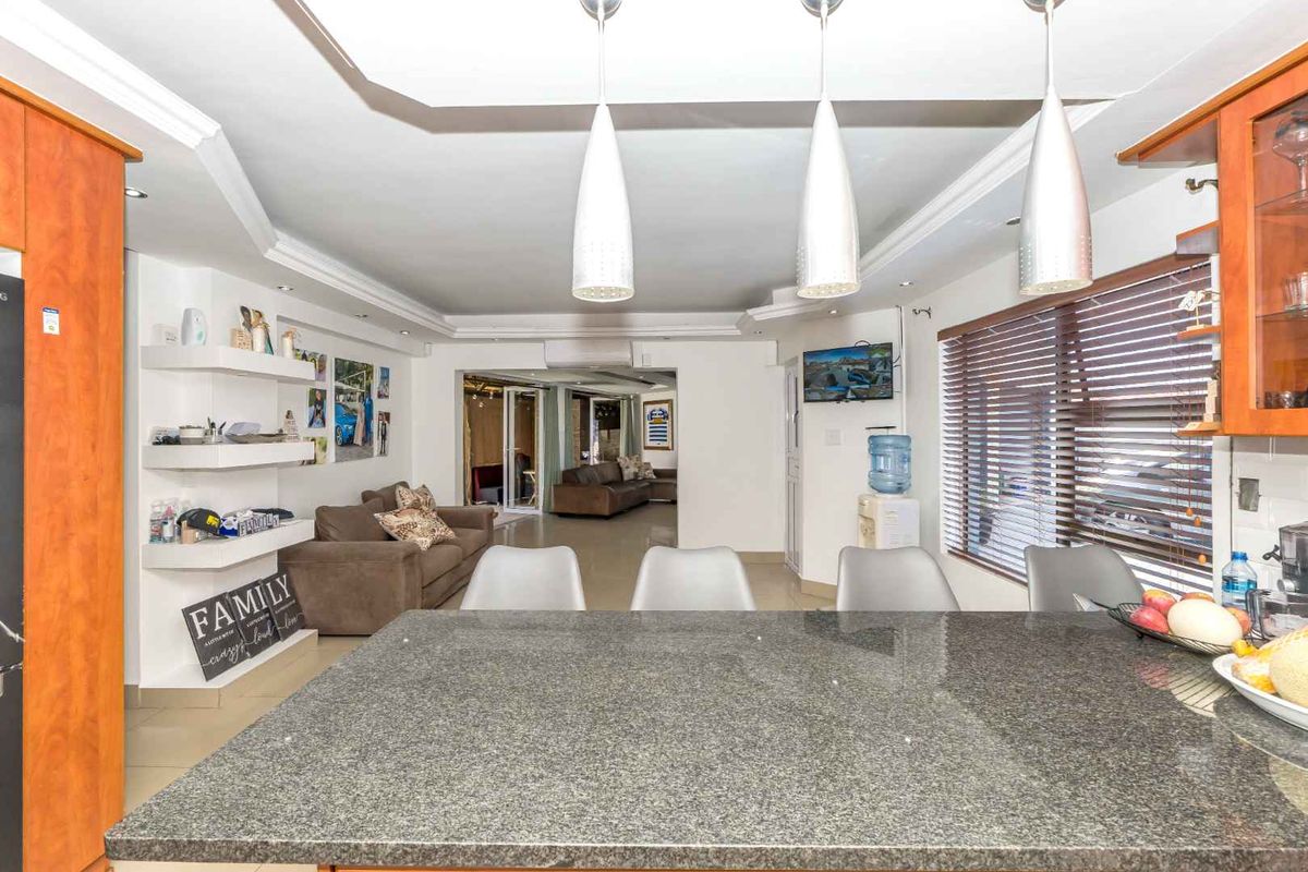 Family Home with Pool, Solar & Exceptional Entertainment Space in Vredelust - Photo 5