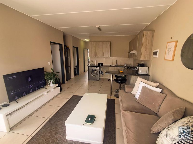 2 Stunning Bedroom In Glen Acres Park Midrand - Photo 3