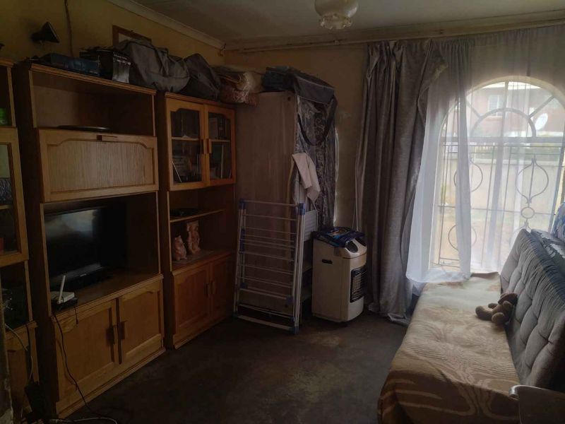 2 bedrooms house for sale in Mabopane M - Photo 8