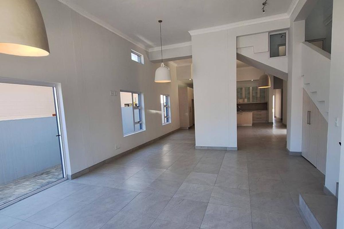 Swakopmund- For Sale-N$6 250 000 - Photo 5