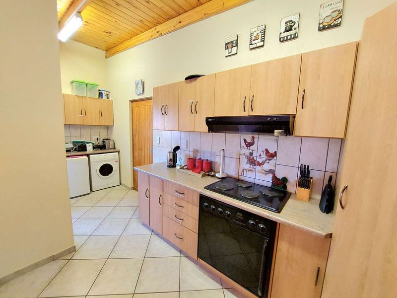 Niemann's Self Catering Family Home - Photo 7