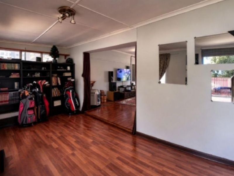 This is space, flexibility, and opportunity — all in one address. - Photo 8