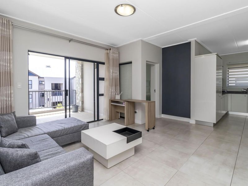 Unfurnished lock up and go - Photo 8