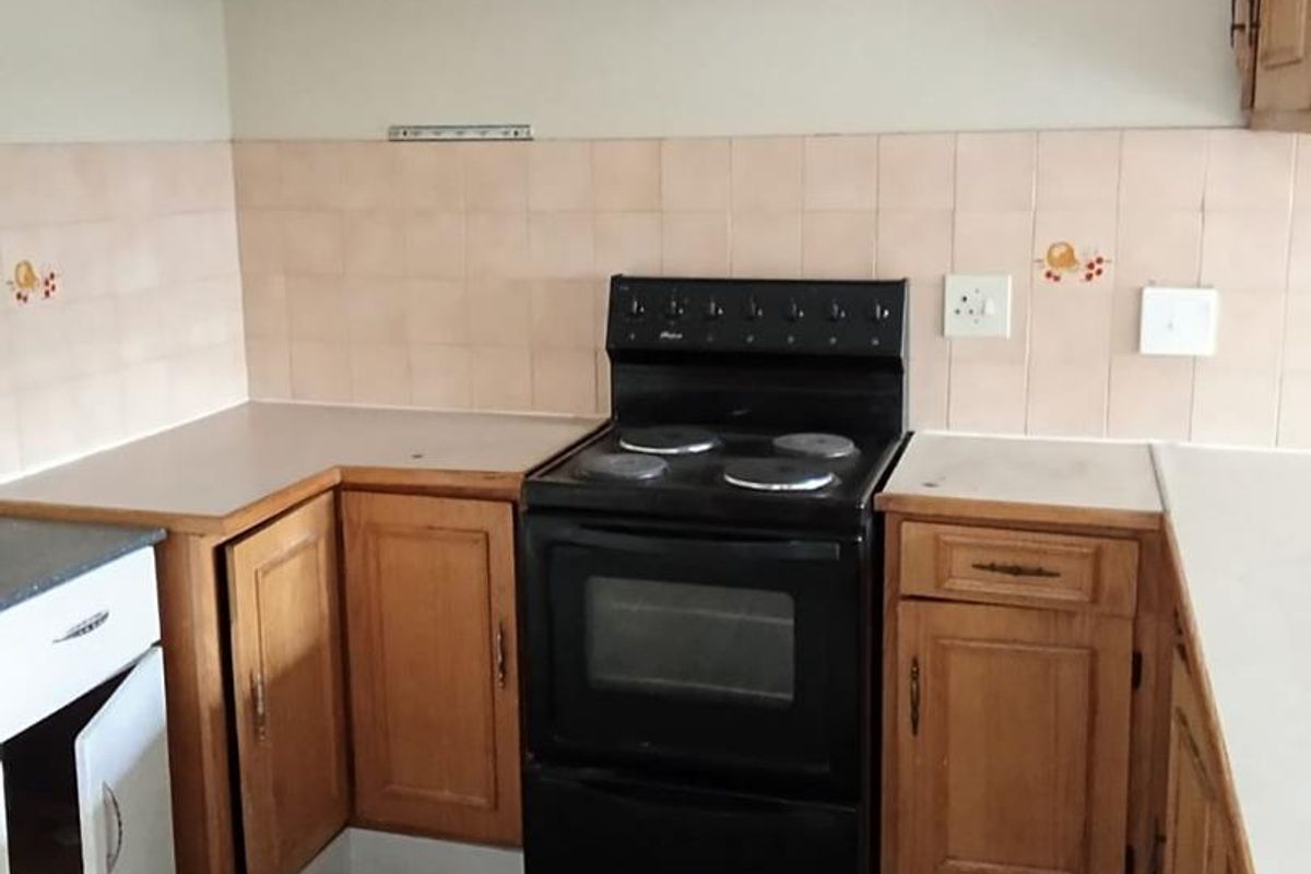 2 BEDROOM FLAT TO RENT IN PRETORIA CENTRAL - Photo 3