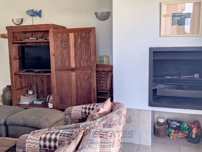 Furnished Apartment For Sale in Vogelstrand, Swakopmund - Photo 6