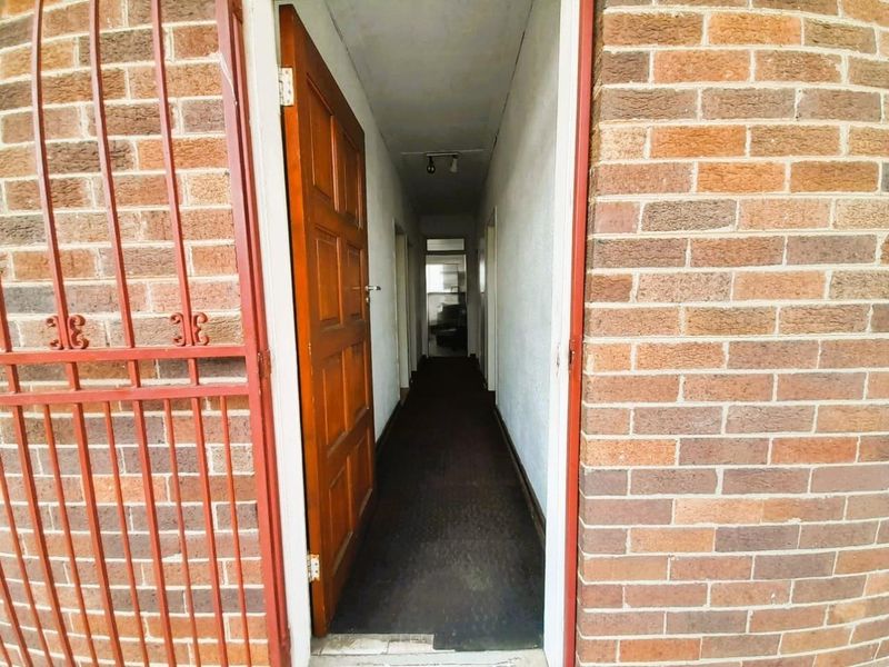 Bright & Spacious Living in Clearwater, New Redruth - Photo 5