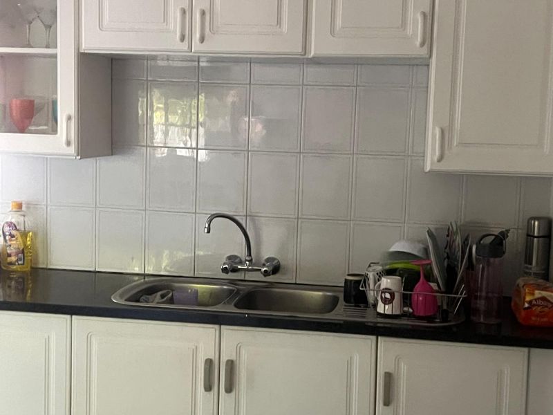 Location is key. Street appeal next and finally a flatlet. A must on your viewing list!!! - Photo 9