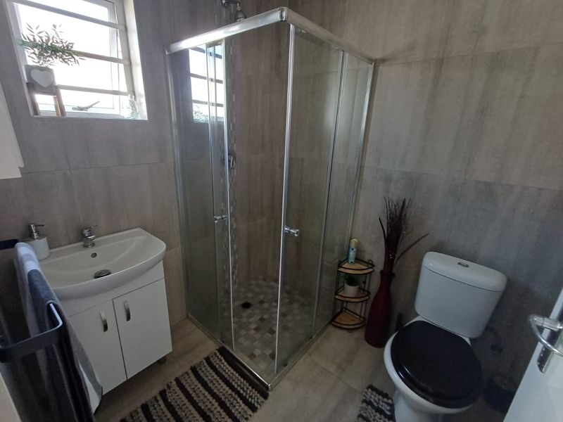 Family home - Photo 6
