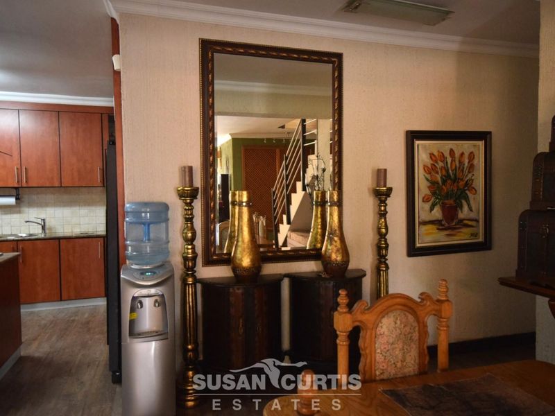 HOUSE WITH FLAT IN EXT 9, FOR SALE - Photo 10