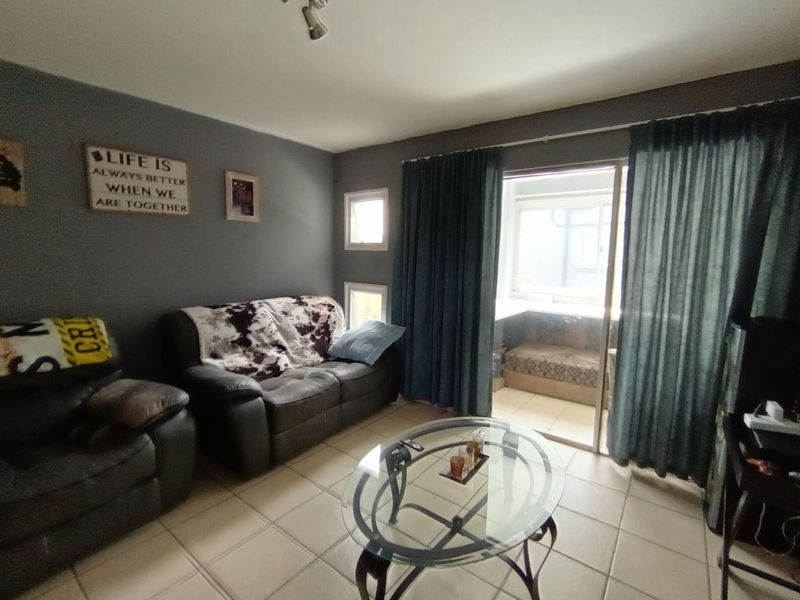Apartment For Sale in Verwoedpark  Alberton - Photo 4