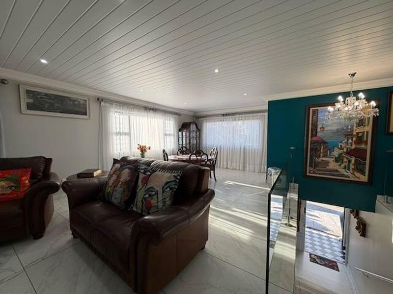 Elevated Coastal Estate Living with Sea Views, Versatile Accommodation and Exceptional Garaging - Photo 5