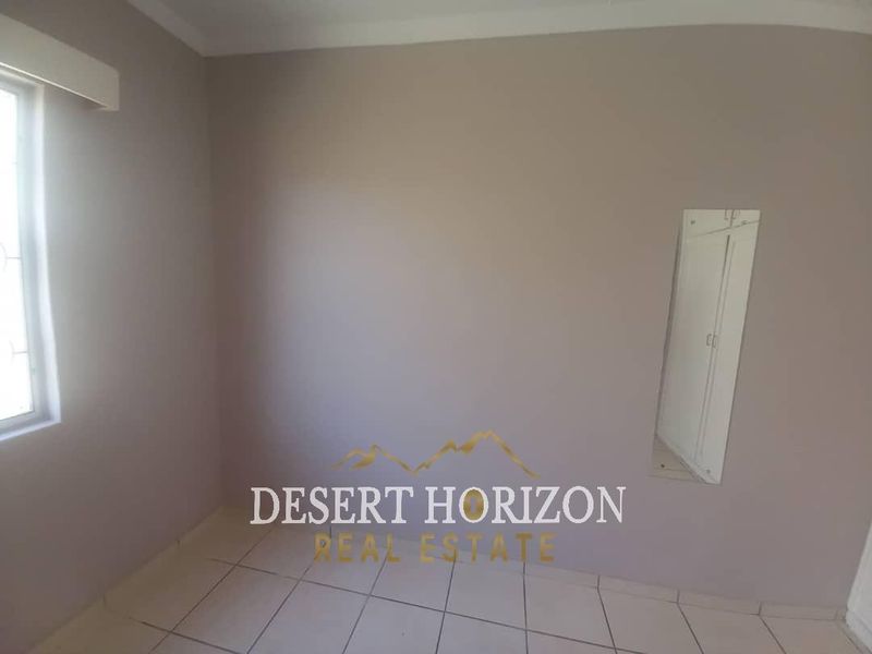 Swakopmund, Vineta | 3 Bedroom House For Sale with 2 Flats - Photo 10