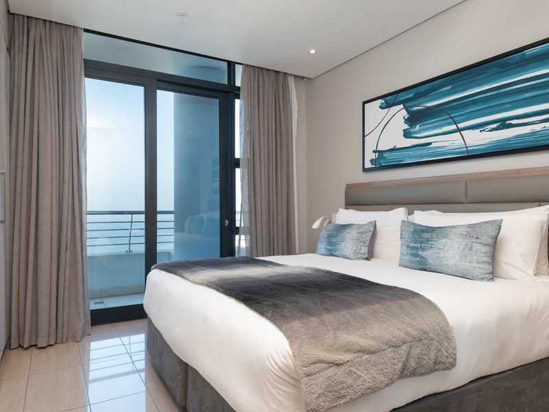 Where skyline views, modern luxury, and amenities seamlessly merge. - Photo 7