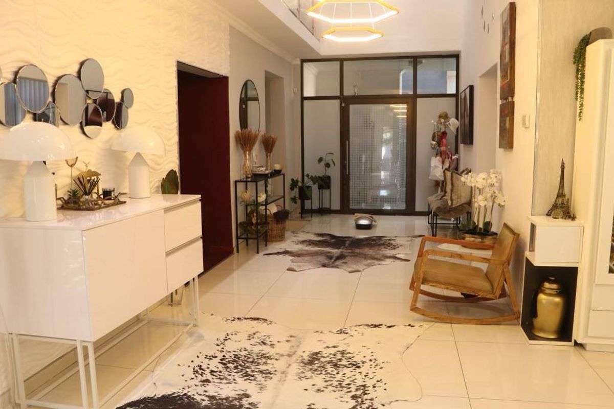 For sale -  Modern and stunning house in Auasblick - Photo 5