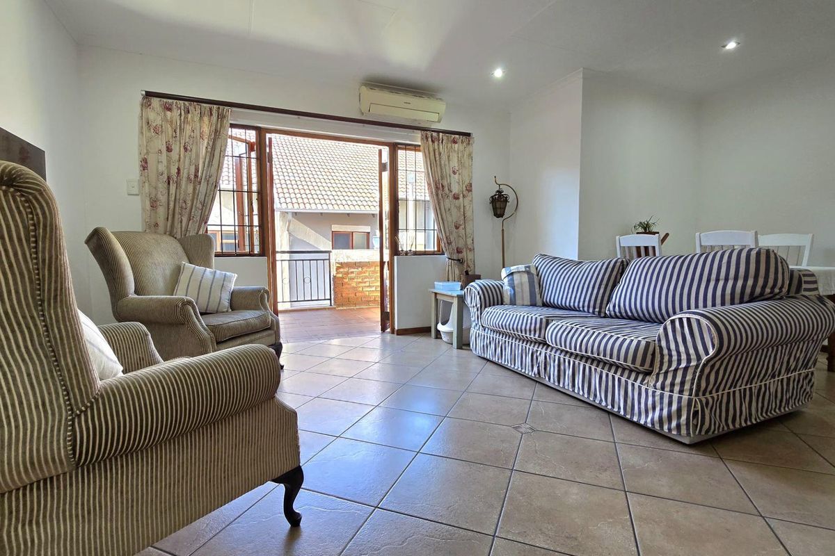 2 Bedroom Apartment / Flat for Sale in Meyersdal - Photo 2