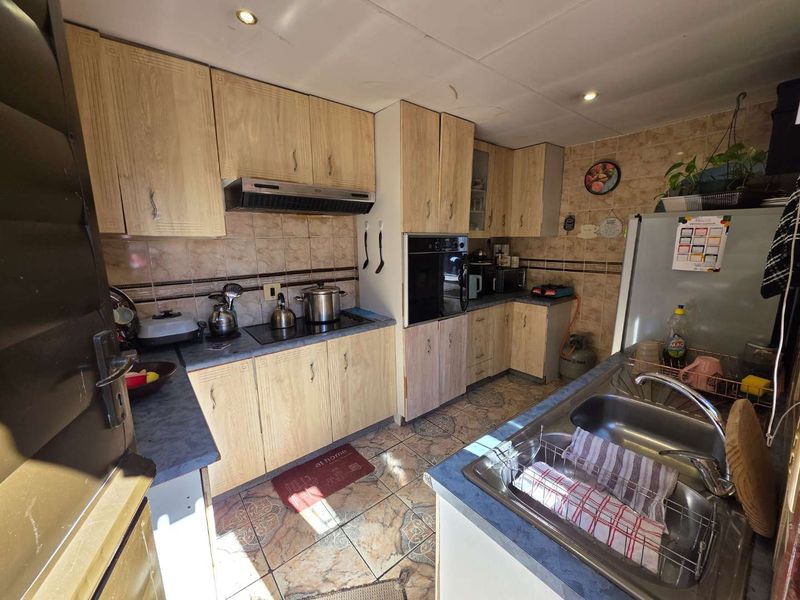 3 Bedroom House For Sale in Tsakane - Photo 10