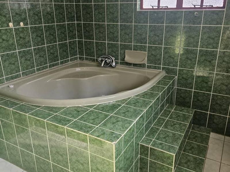 3 Bedroom House for Sale - Photo 7