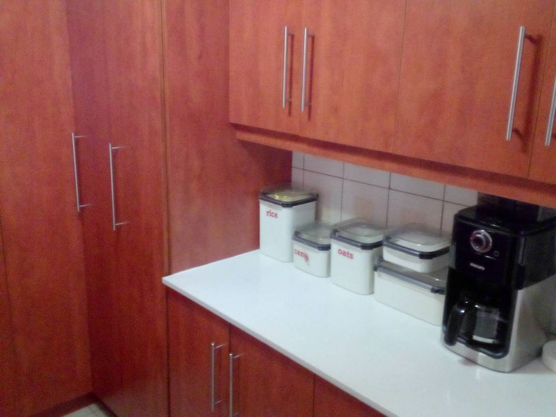 LUXURY AT ITS BEST!! PRICE NEGOTIABLE - Photo 2