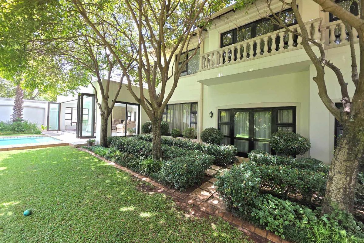 Luxury 5-Bedroom Home to Rent in Dainfern Golf Estate - Photo 2