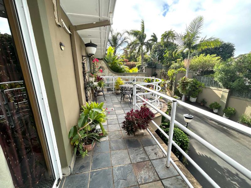 HENDRA - EXCEPTIONAL LARGE HOME WITH VERSATILE OPTIONS - Photo 8