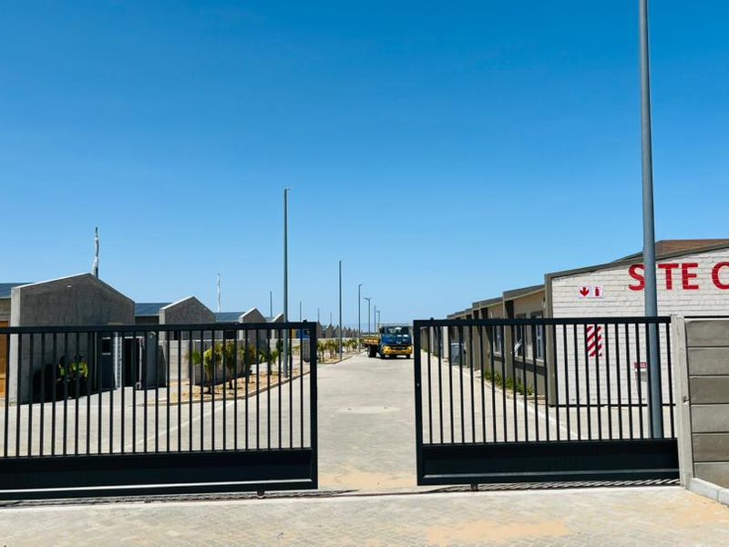 Modern Townhouses for Sale in Walvis Bay-Dunes Estates - Photo 4