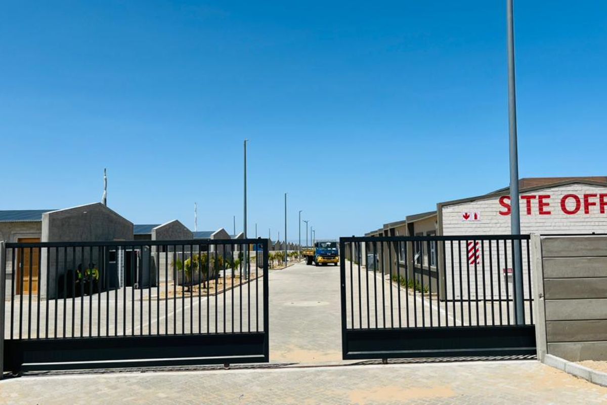 Modern Townhouses for Sale in Walvis Bay-Dunes Estates - Photo 4