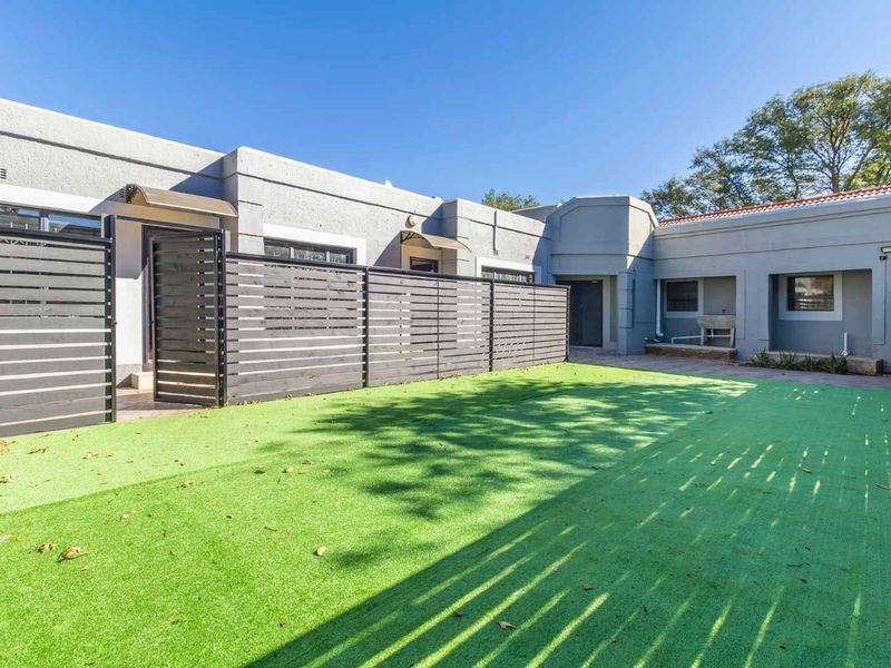 Large Property to Let in Blairgowrie - Photo 3