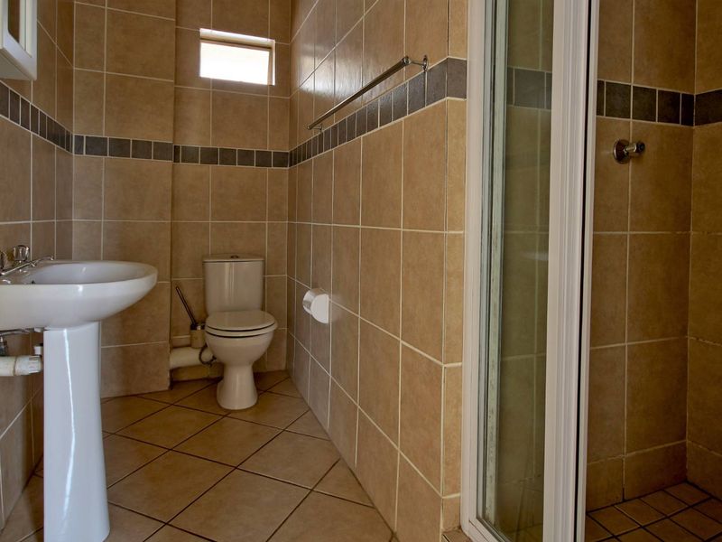 Loadshedding-Free Area | Modern 2 Bedroom Apartment - Photo 10