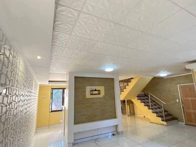 House For Sale | Hochland Park (Tauben Glen) | N$ 3,595,000 (excluding costs) - Photo 4