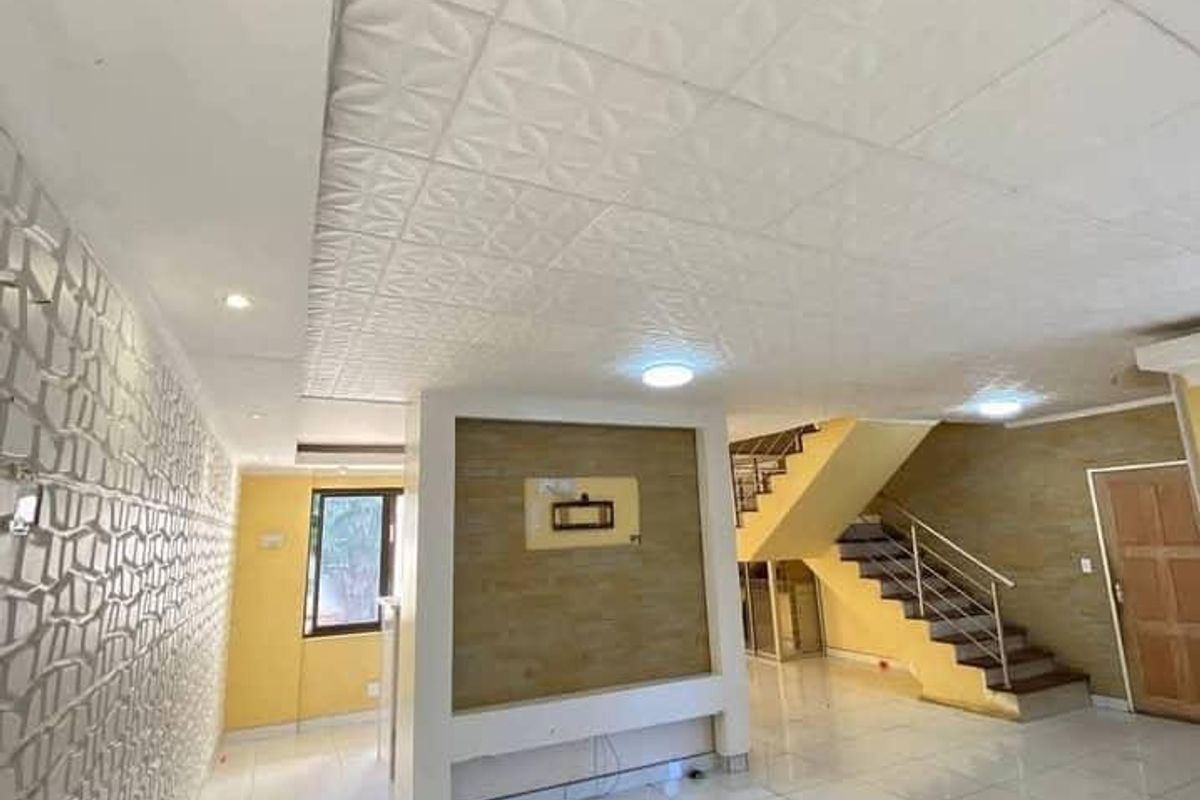 House For Sale | Hochland Park (Tauben Glen) | N$ 3,595,000 (excluding costs) - Photo 4