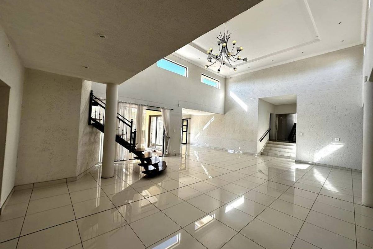 House For Sale in Suiderhof - Photo 4