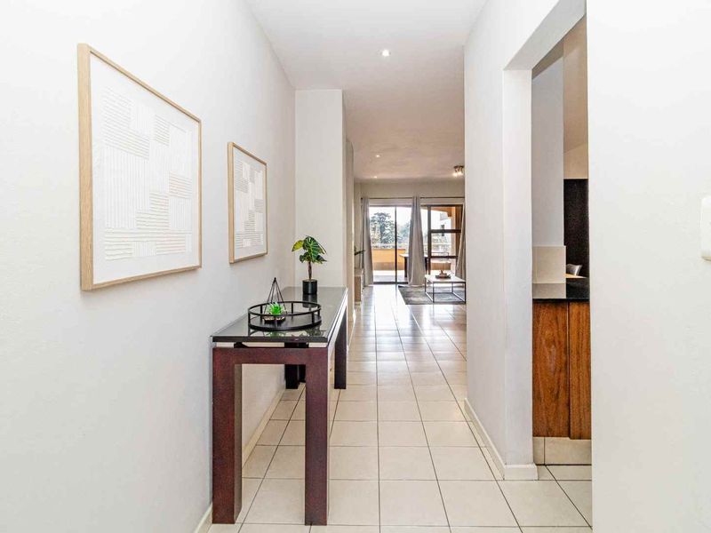 Executive Living in the Heart of Sandton! - Photo 2