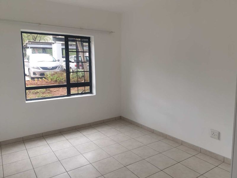 Tranquil Retreat with Premier Amenities - Photo 7