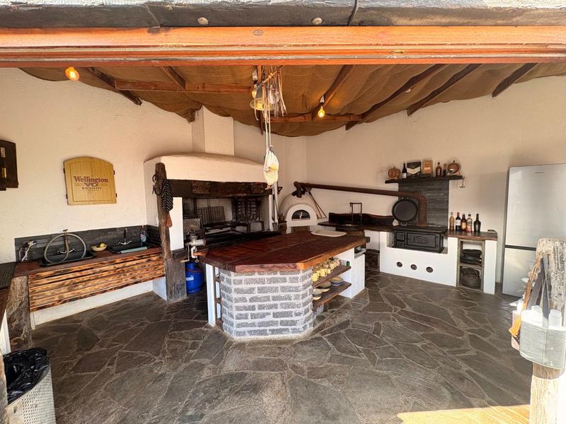 Perfect ready to move in Furnished Family Holiday home for the large family in Hentiesbay - Photo 10