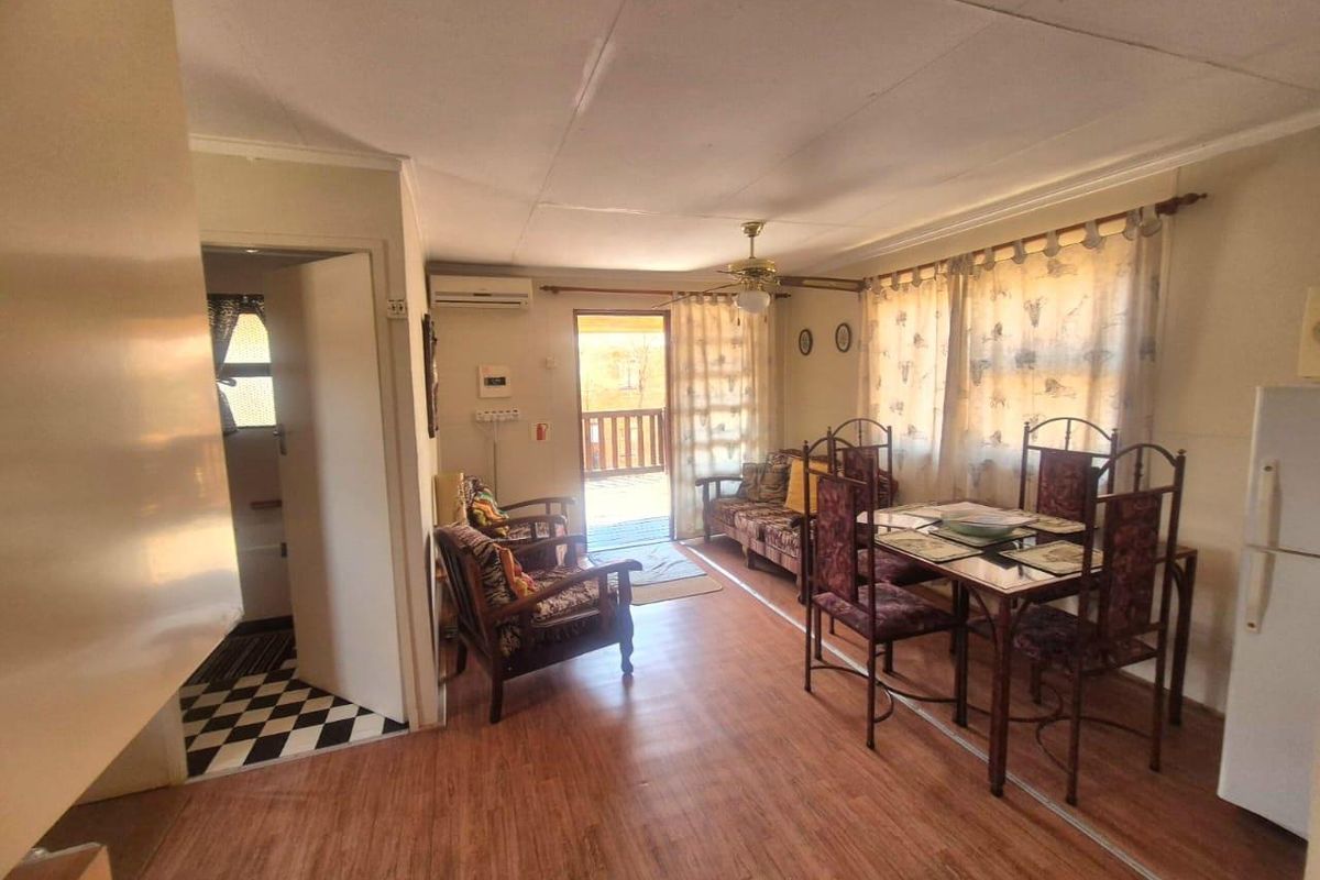 Fully Furnished Timber house - Photo 2