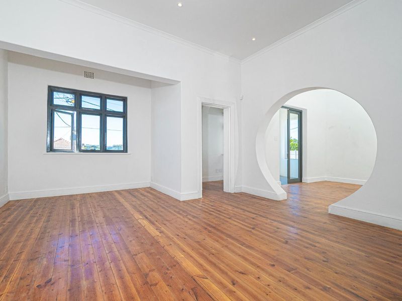 Charm and grace with lots of space. - Photo 5