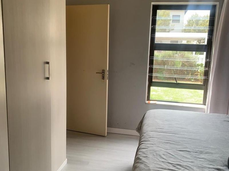 "Carming Town House in Pomona" - Photo 7