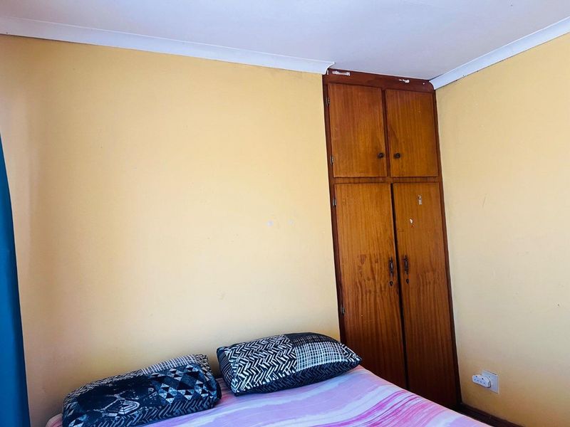 For Sale: 4-Bedroom,2-Bathroom Home Ready for Your Vision - Photo 8