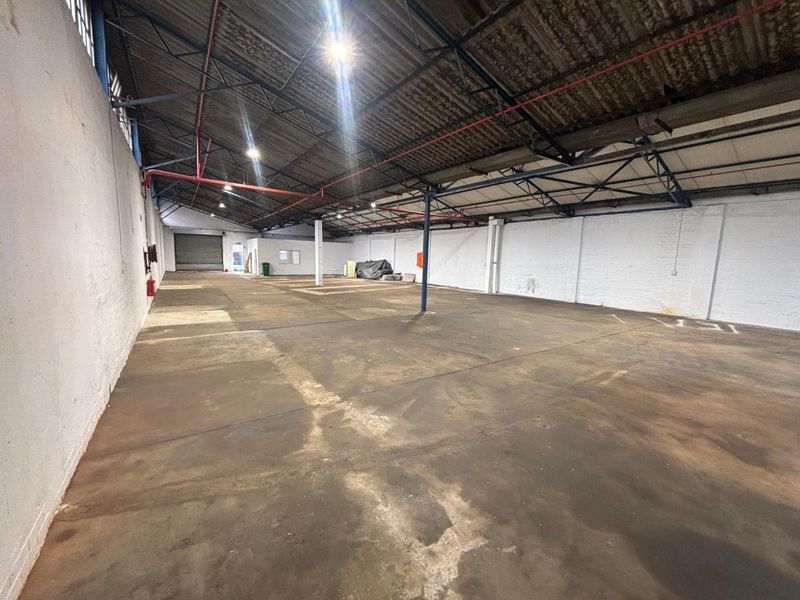 TO LET | INDUSTRIAL UNIT - 549m2 - Photo 5