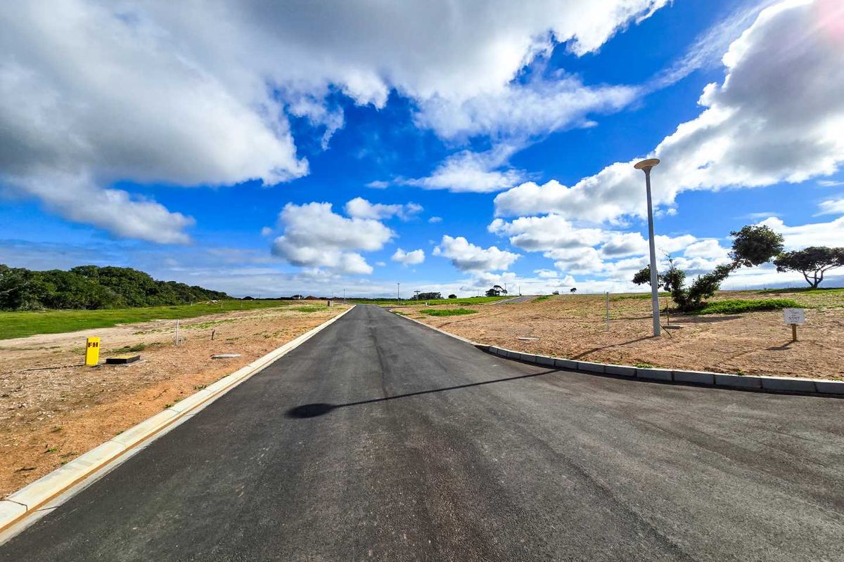 Now is you chance - make your real estate dream a reality! - Photo 2